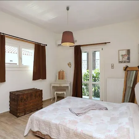 Savvina House Apartment *