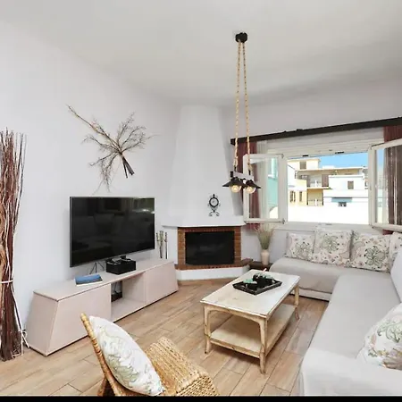 Savvina House * Skopelos stad