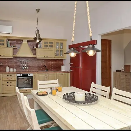 Lägenhet Savvina House Skopelos stad