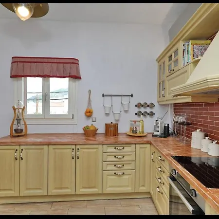 Savvina House