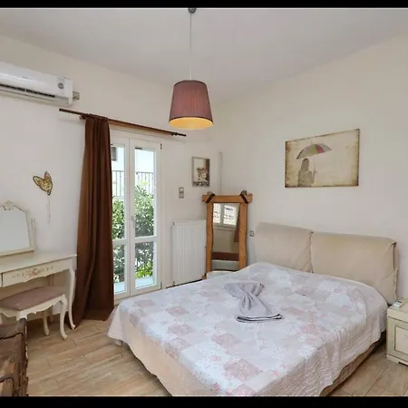 Savvina House Apartment *