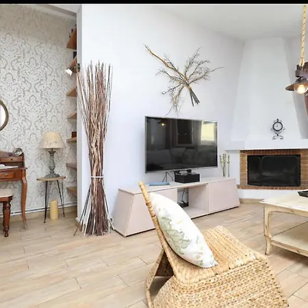 Lägenhet Savvina House